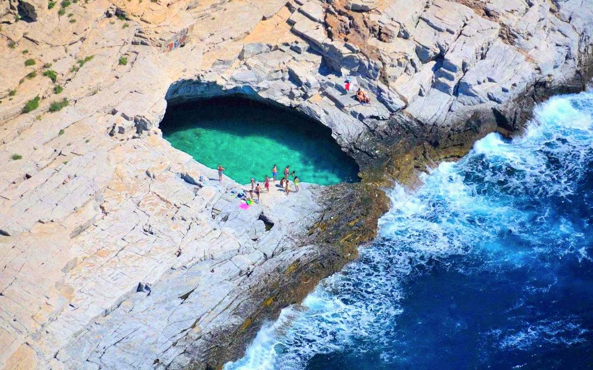 γκιόλα παραλία στην θάσο