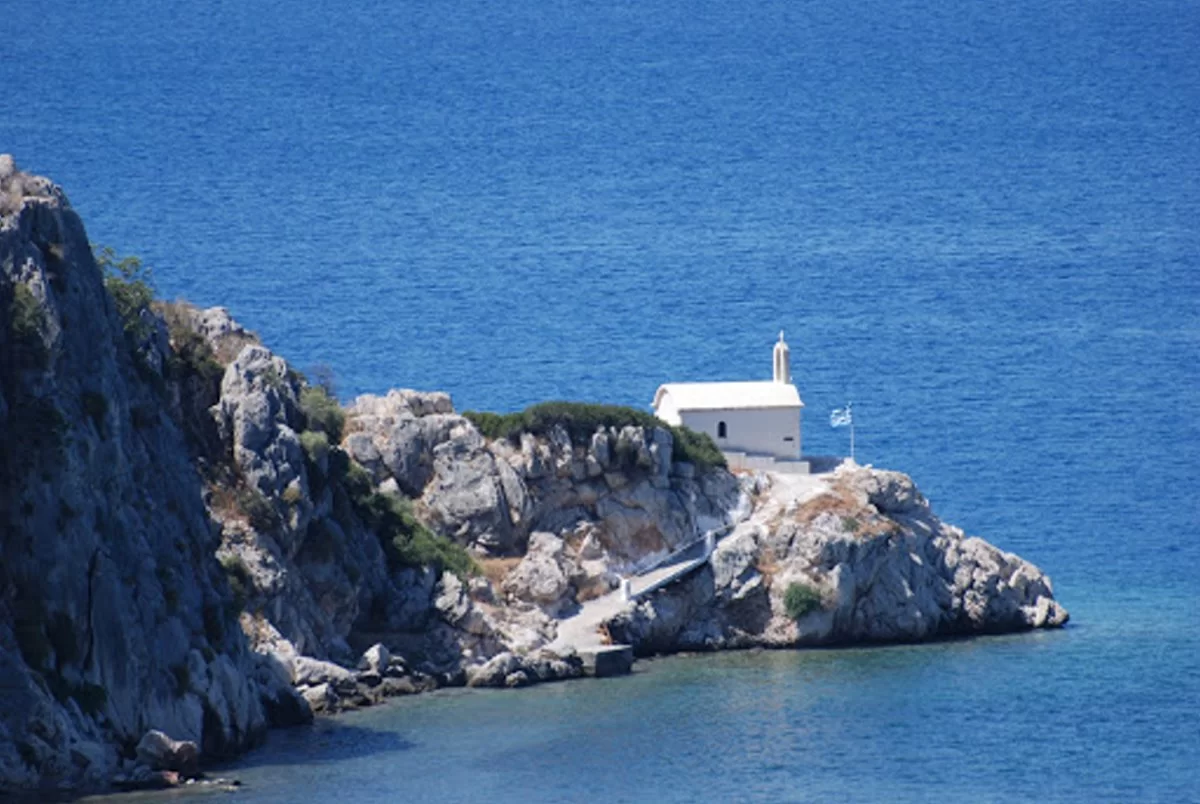 Το εκκλησάκι του Αγίου Νικολάου στο Κονδύλι