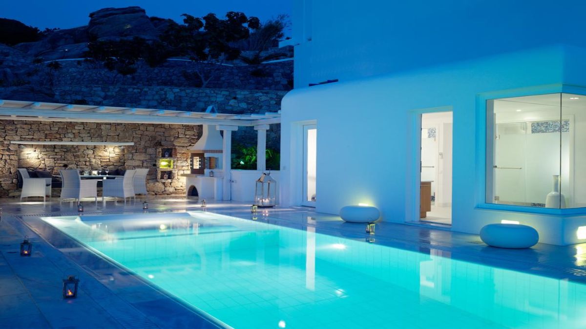 Ξενοδοχείο Mykonos Grand Hotel & Resort πισίνα βραδυ