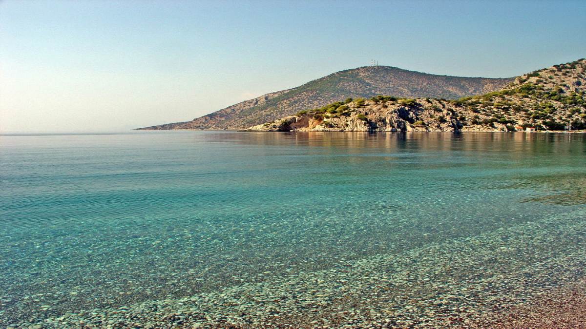 παραλίες αττικής με σκια