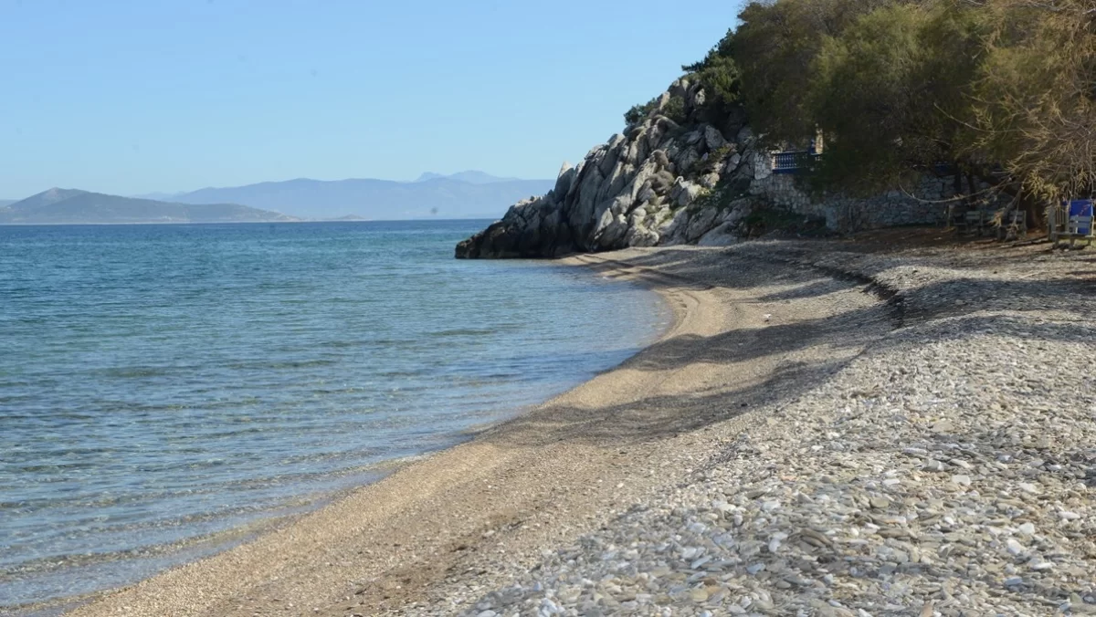 η παραλία στο σεσι στο γραμματικό