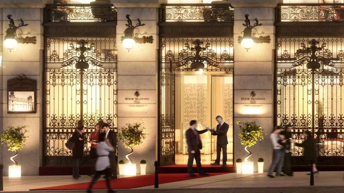 Four Seasons Hotel Μαδρίτη εξωτερική όψη είσοδος