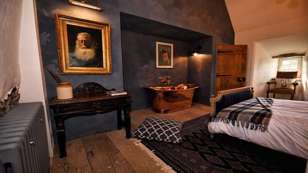 Kilmartin Castle Σκωτία δωμάτιο με μπανιέρα από χαλκό