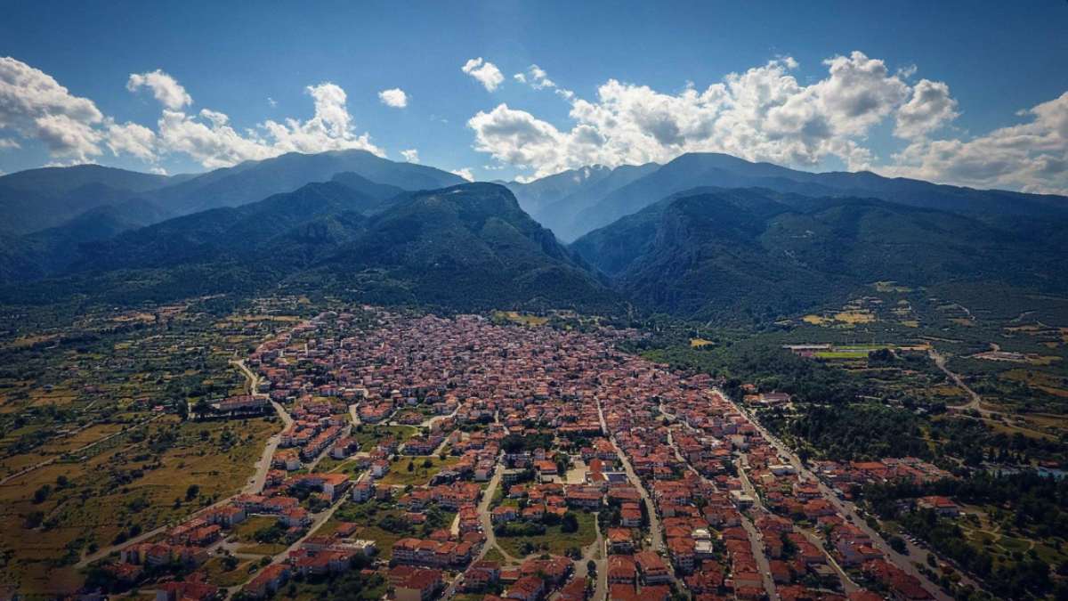 λιτόχωρο πιερίας από ψηλά