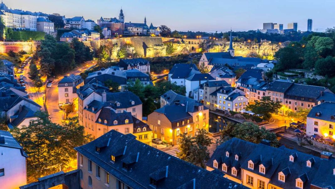 luxembourg-ftotismeno λουξεμβούργο φωτισμένο