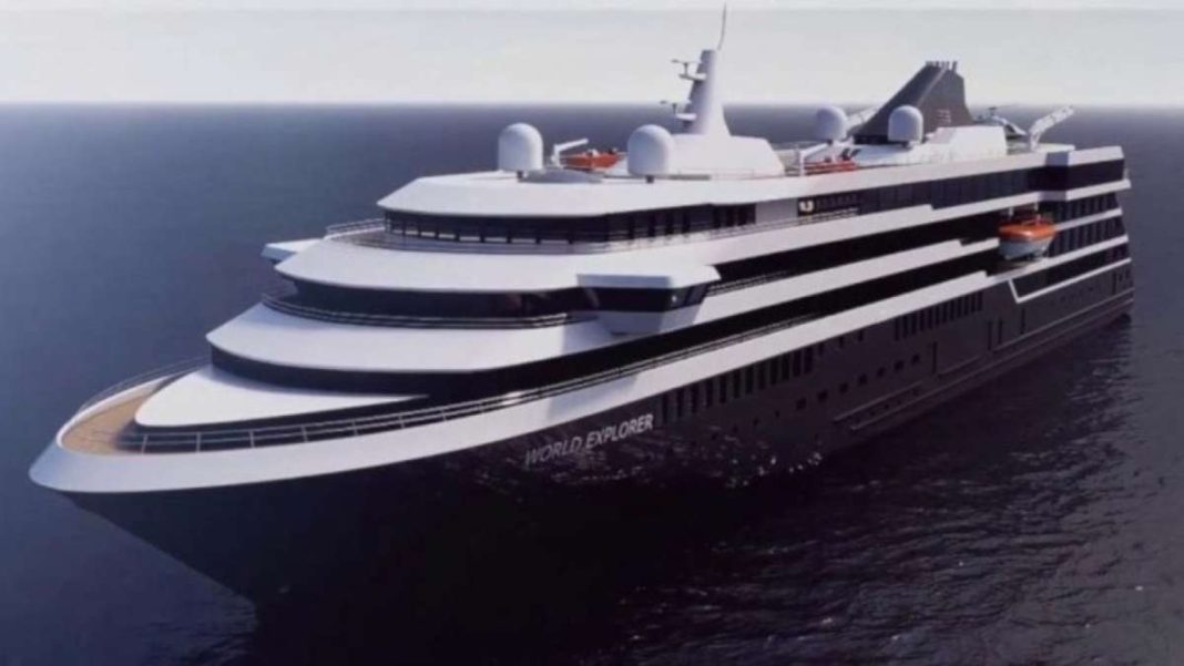 ms-world-explorer-sth-thalassa κρουαζιερόπλοιο πλέει στη θάλασσα ms world explorer