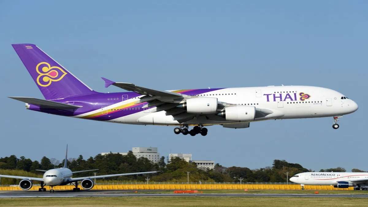 plane cafe αεροπλάνο Thai Airways