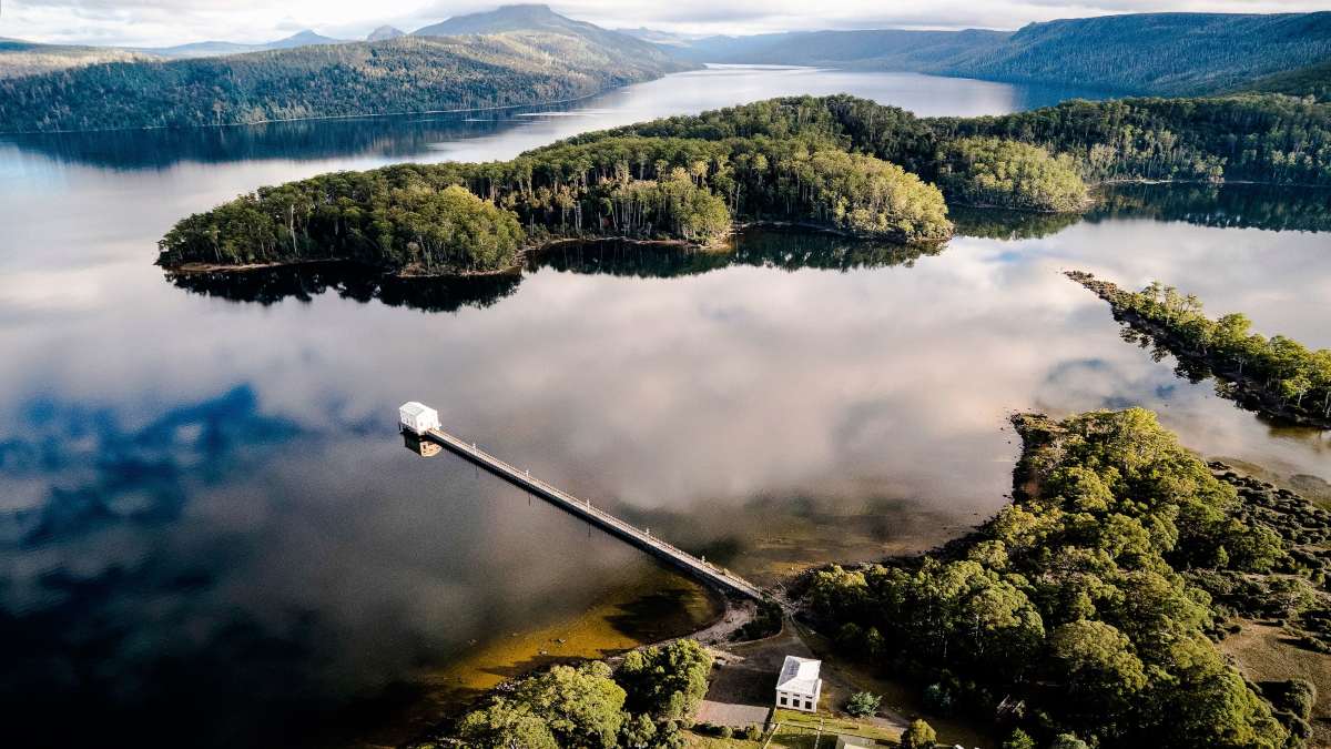 απομονωμένο ξενοδοχείο pumphouse μέσα στη φύση