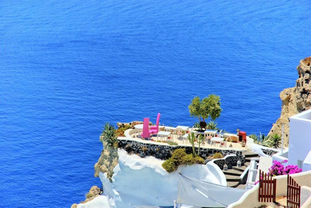santorini Σαντορίνη καλύτερο νησί για Ευρωπαίους