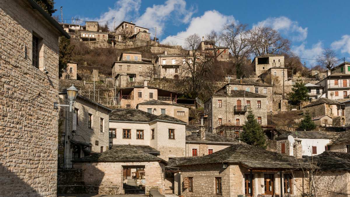 γραφικό χωριό Συρράκο πέτρινα σπίτια