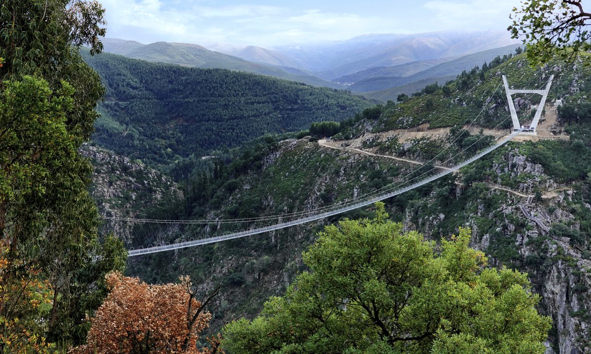 516 Arouca Bridge Πόρτο πανοραμική ένωση δύο βουνών