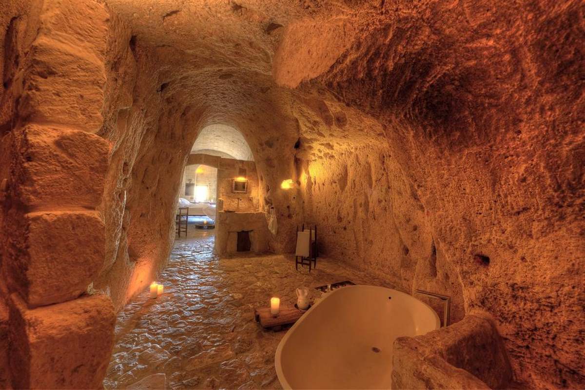 Le Grotte Della Civita