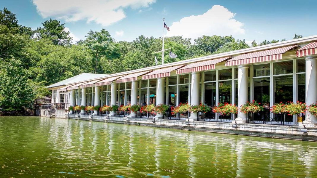 Loeb Boathouse κοντινό λίμνη