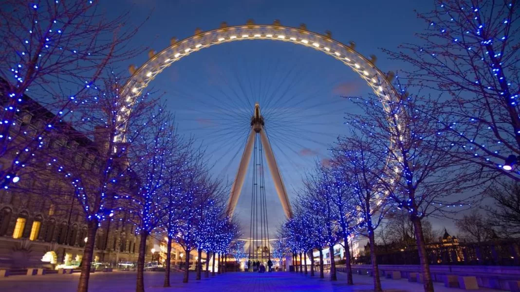 Office-in-Central-London-xmas-London-Eye Λονδίνο Χριστούγεννα άρση lockdown Ευρώπη