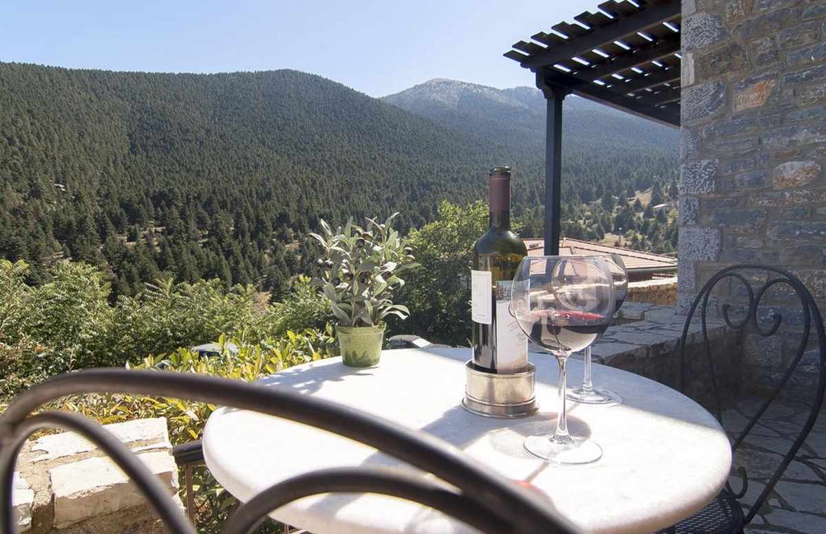 Ostra Menalon εξωτερικός χώρος