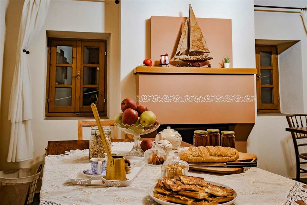 Πρωινός μπουφές στο Rodia Boutique Hotel, Κήποι, Ζαγόρι