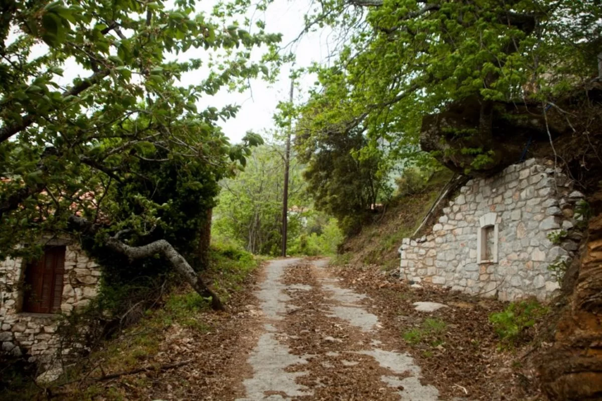 Άνω Δολιανά χωριό Αρκαδίας αποδράσεις Σαββατοκύριακο πέτρινα σπίτια