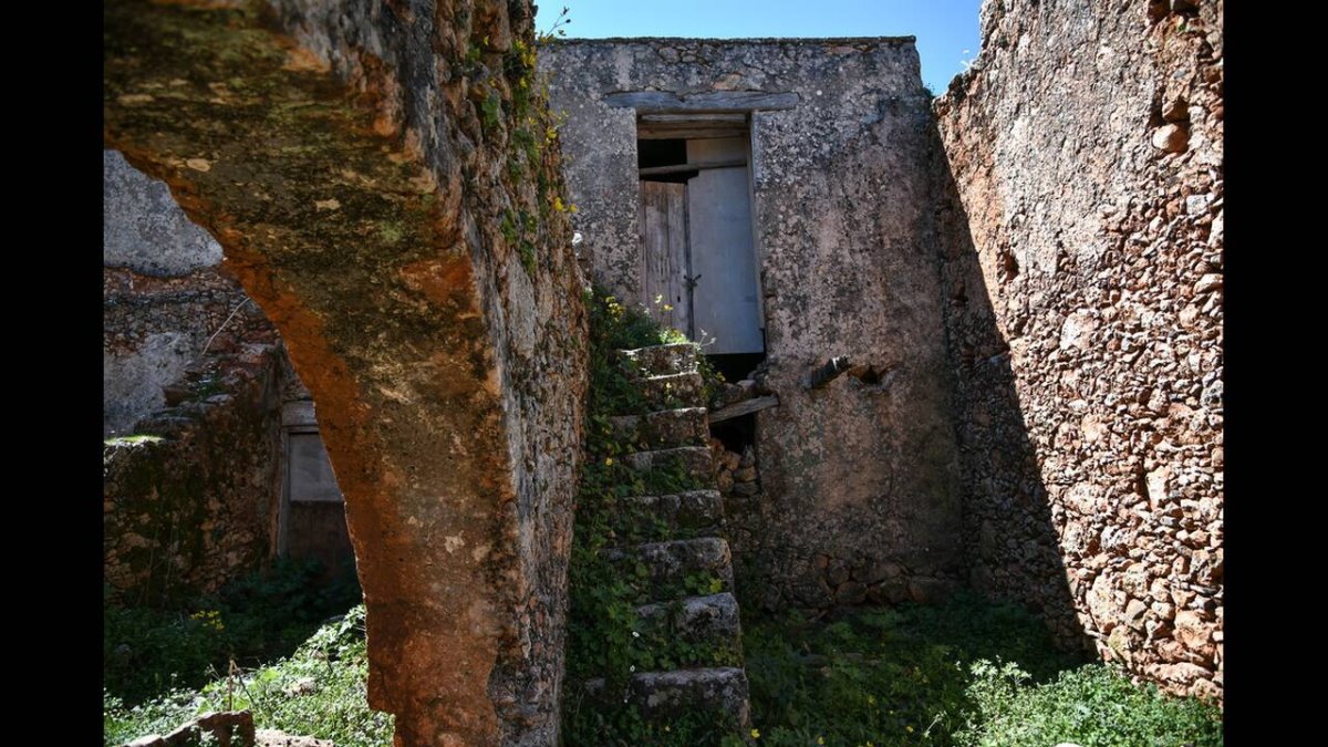 Αράδαινα Χανίων πέτρινο σπίτι