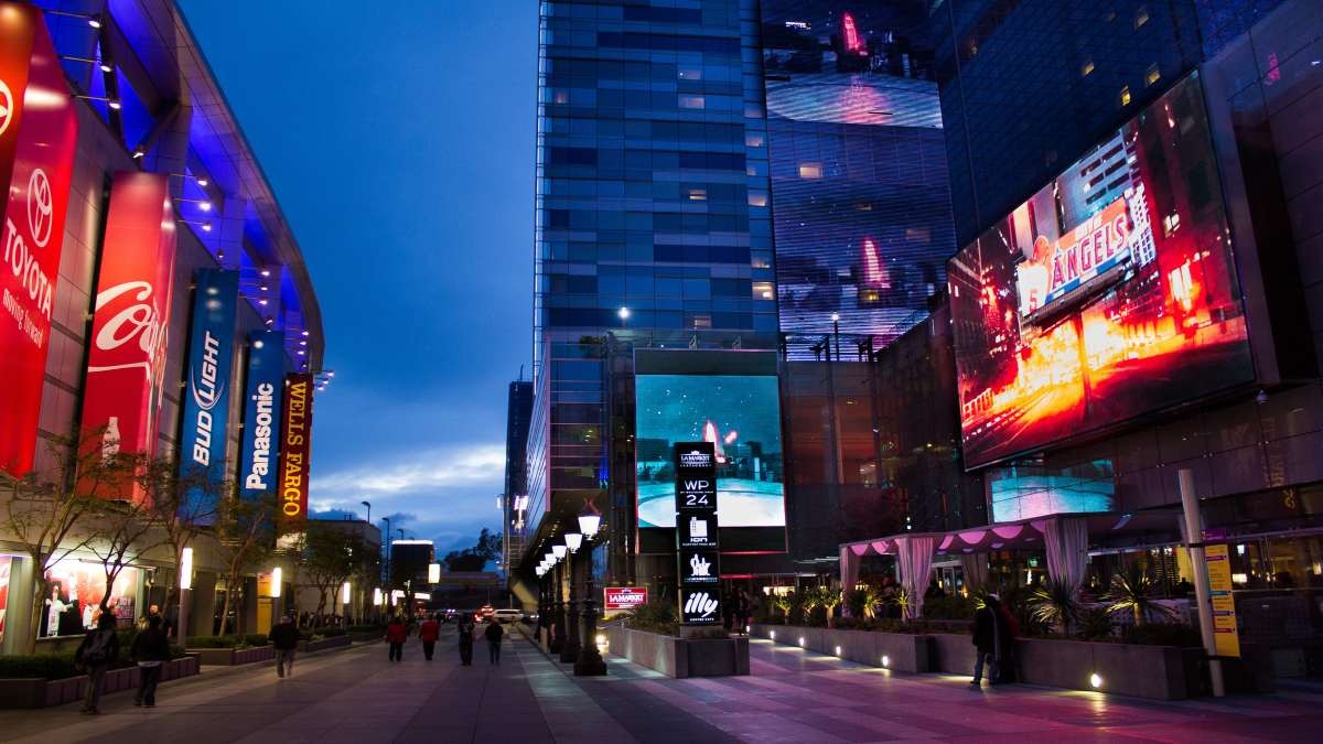 Downtown, Λος Άντζελες όμορφες γειτονιές νύχτα δρόμος