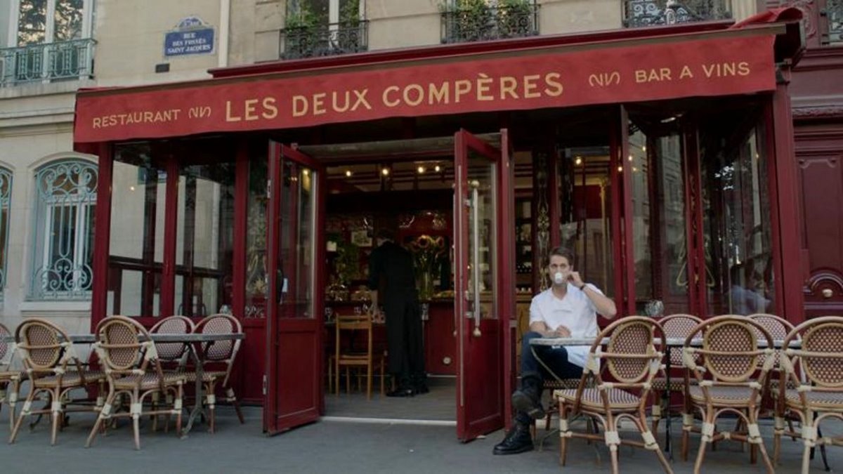 Emily in Paris εστιατόριο στο Παρίσι γυρίσματα είσοδος