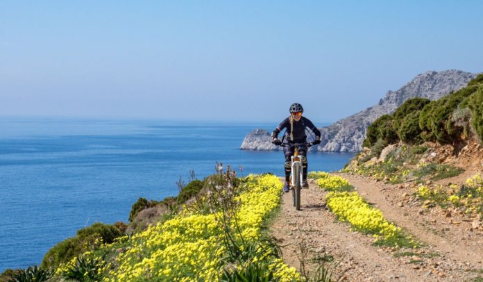 Ποιο νησί πιστοποιήθηκε ως το πρώτο στην Ελλάδα που είναι φιλικό προς τον ποδηλάτη με το σήμα Bike Friendly Destination