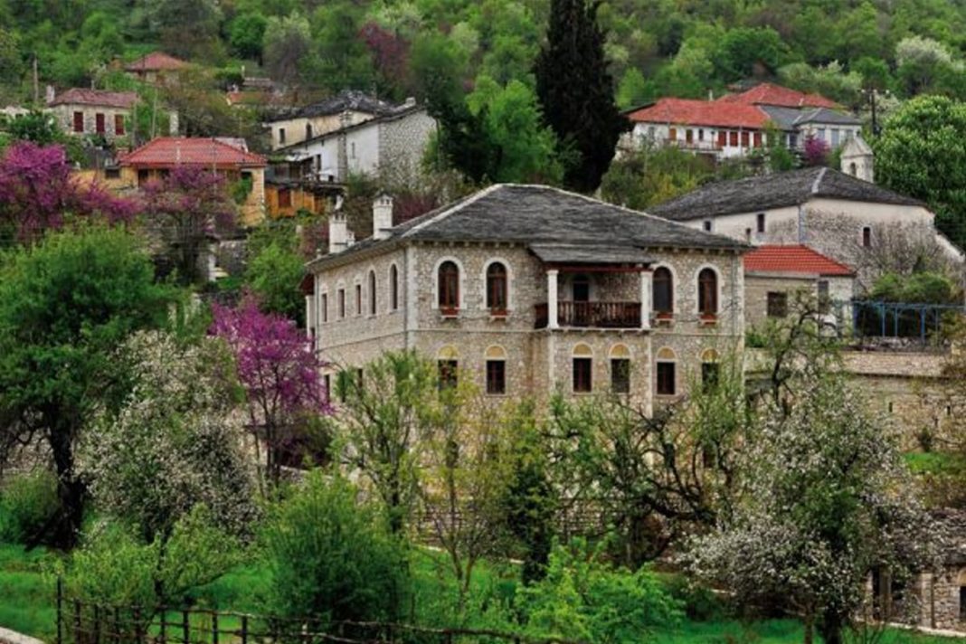 Πωγώνι ακριτικό χωριό Ηπείρου πέτρινα σπίτια