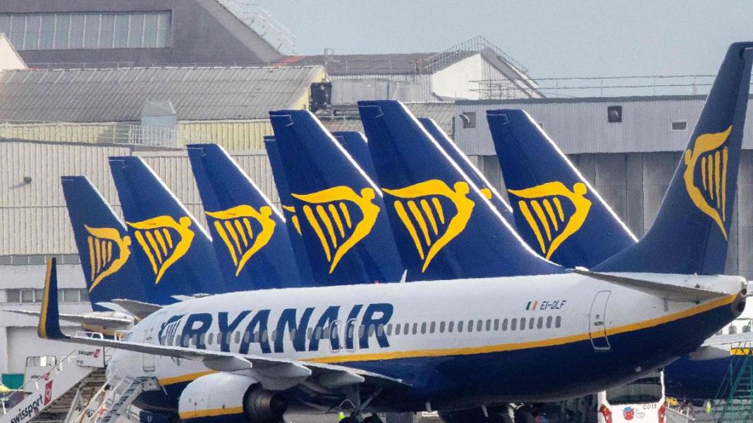 ryanair-prosgeiwmena-aeroplana μείωση ναύλων από τη ryanair