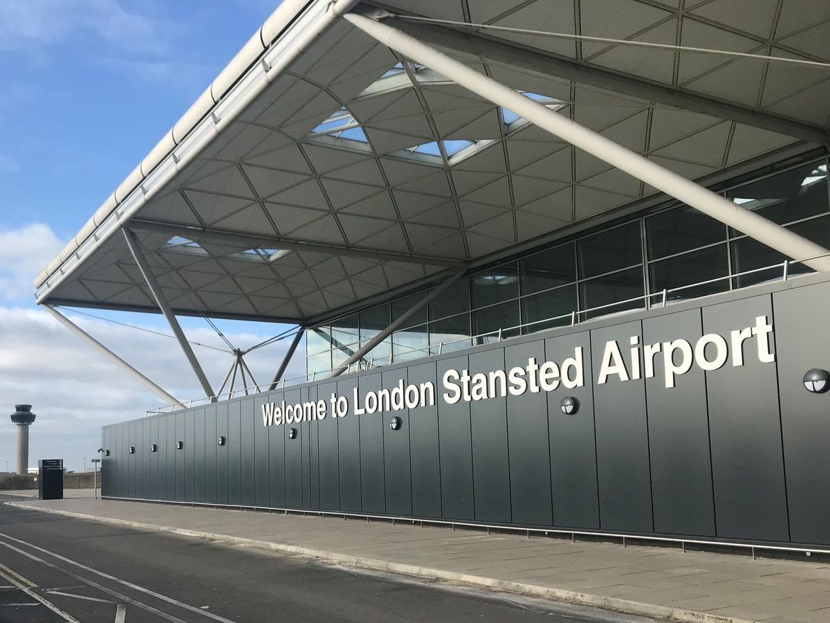 αεροδρόμιο stansted Λονδίνο