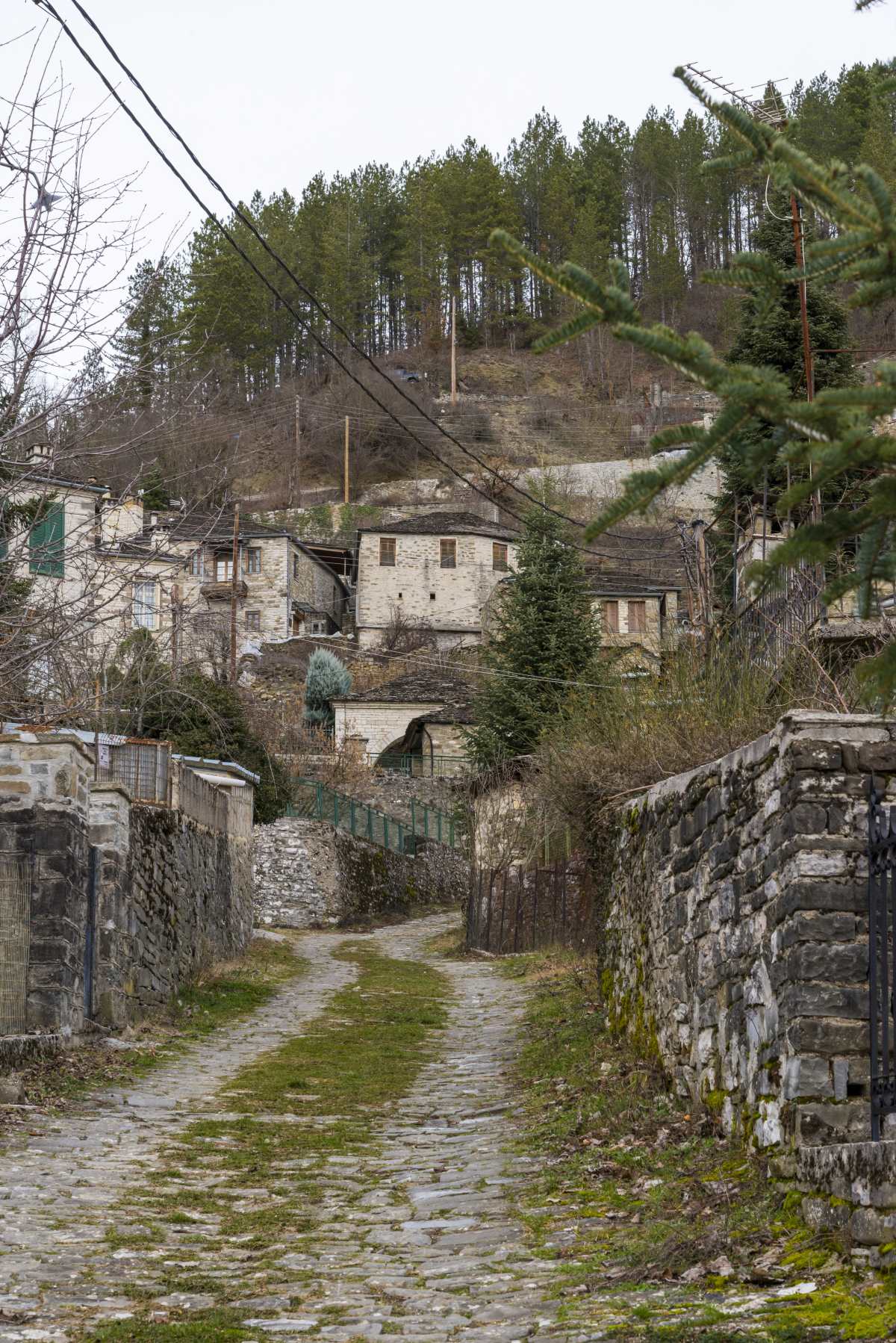 Βόλτα στα λιιθόστρωτα σοκάκια στους Κήπους, Ζαγοροχώρια