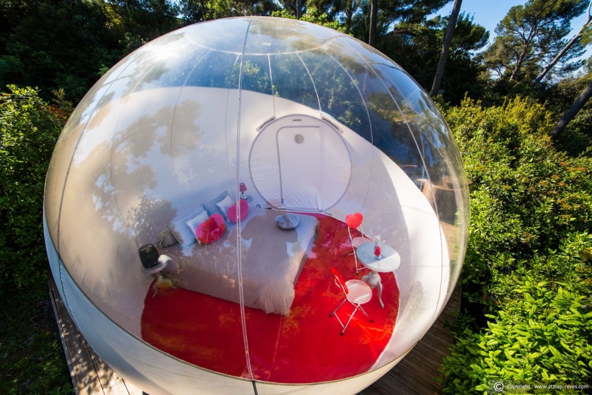 Glamour Bubble στο The Attrap' Reves Hotel, Γαλλία