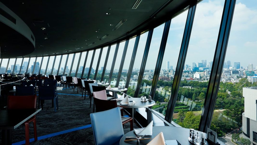 The Sky, New Otani Tower-tokyo Περιστρεφόμενα εστιατόρια στον κόσμο