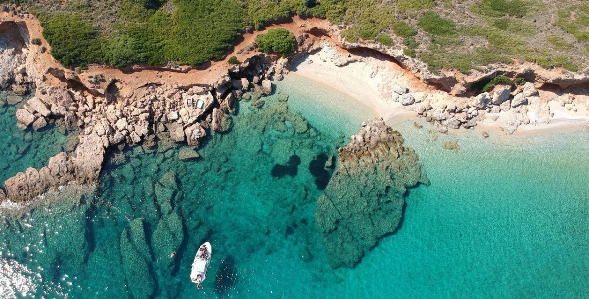 Αλόνησος διάκριση από National Geographic καλύτερος προορισμός με ωραίες παραλίες