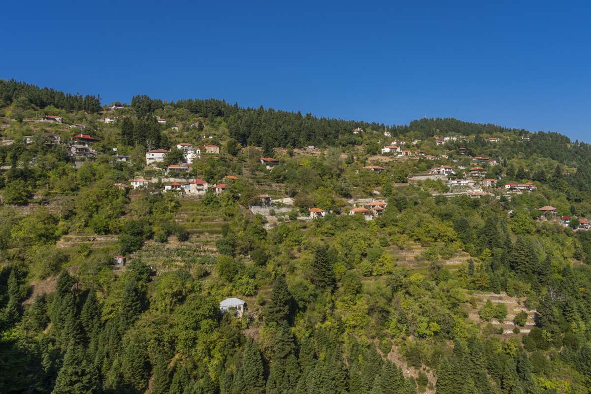 Καστανιά Ευρυτανίας, πανοραμική άποψη