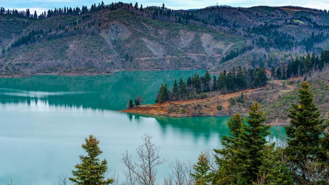 lake-plastira-exwteriki Λίμνη Πλαστήρα