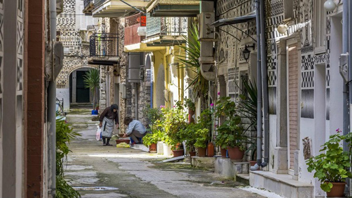 Πυργί Χίος χωριό σαν κέντημα στις προσόψεις των σπιτιών