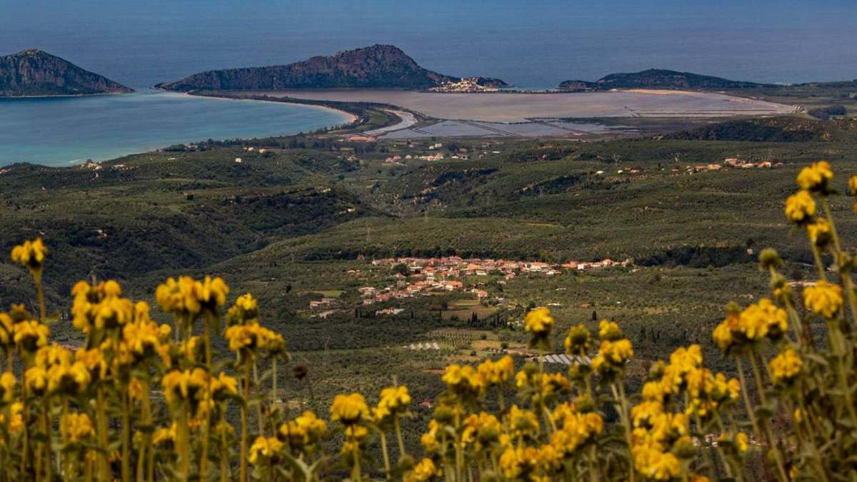 Στενωσιά Μεσσηνία χωριό με όμορφους καταρράκτες