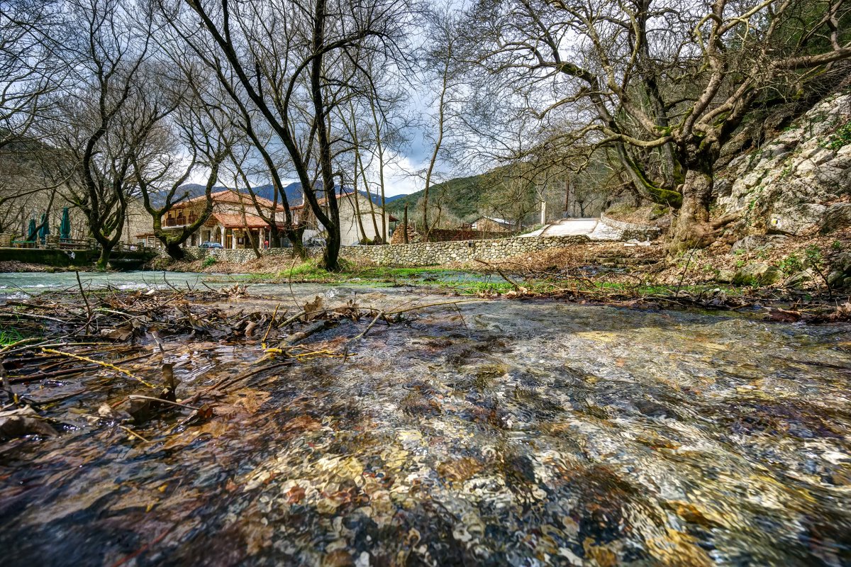 Η πηγή του ποταμού Αροάνιου,Πλανητέρο