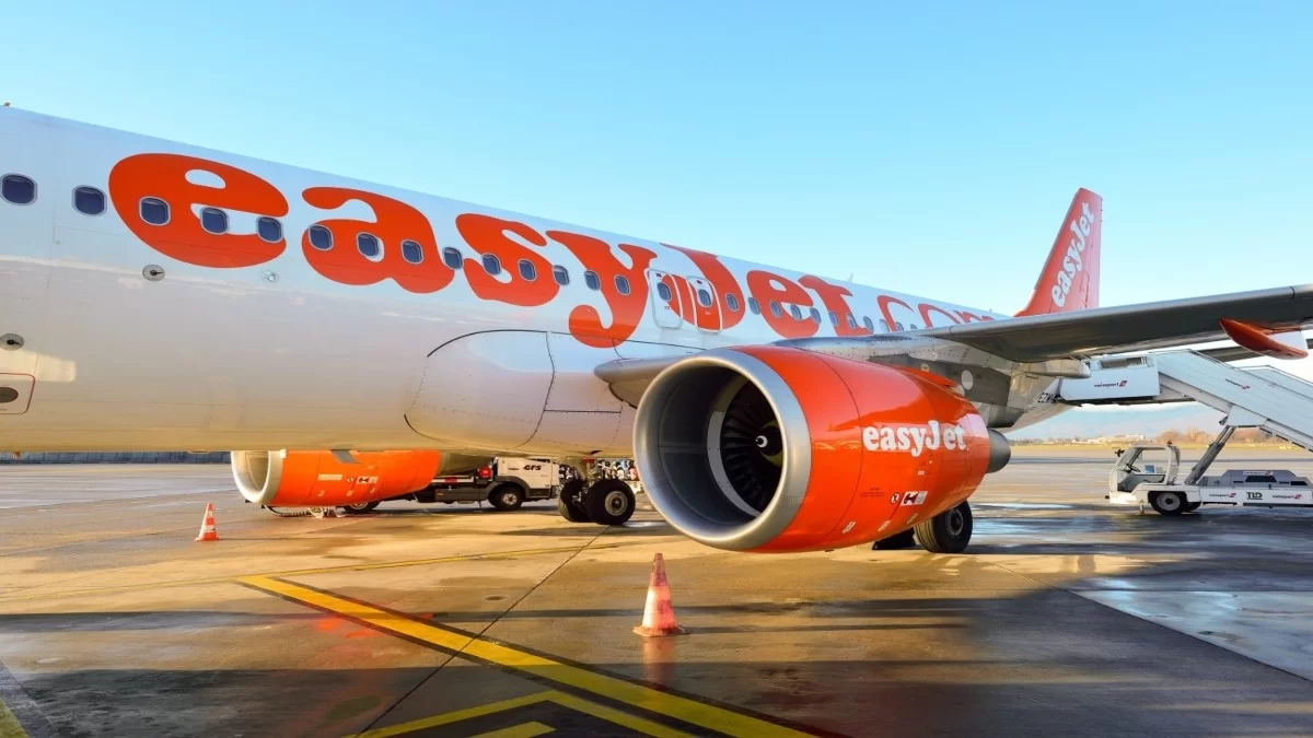 easyjet αεροπλάνο στο έδαφος