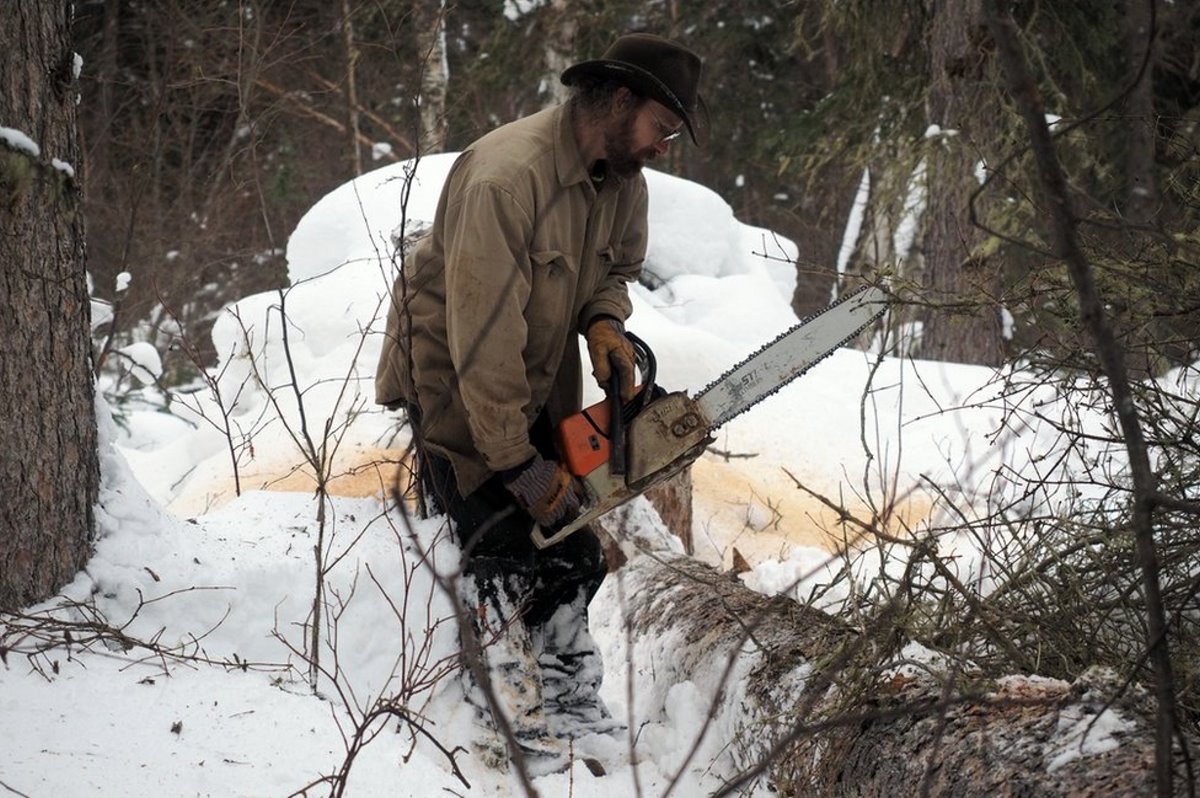 Οικογένεια στην Αλάσκα 18 χρόνια με τον πατέρα να ασχολείται με την ξυλεία