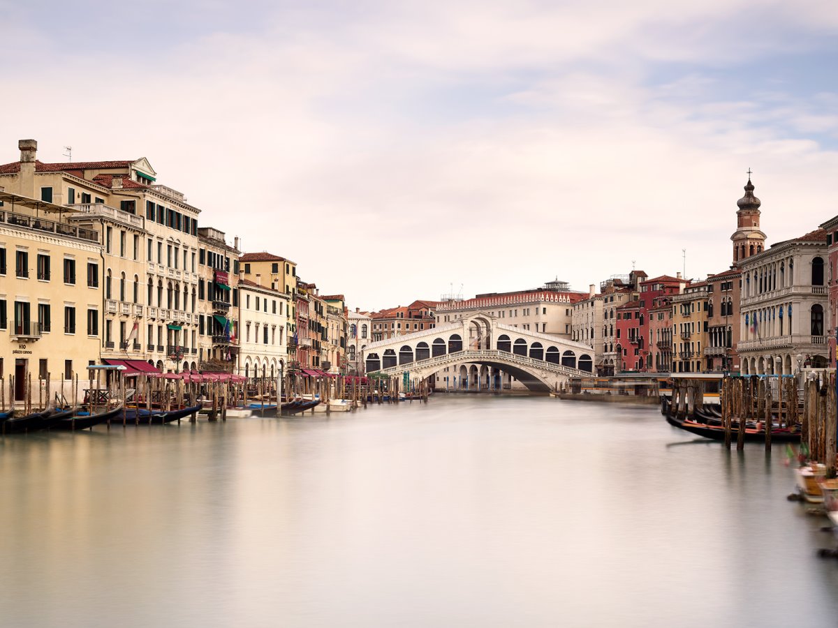 ιστορική γέφυρα Ponte di Rialto Βενετία 