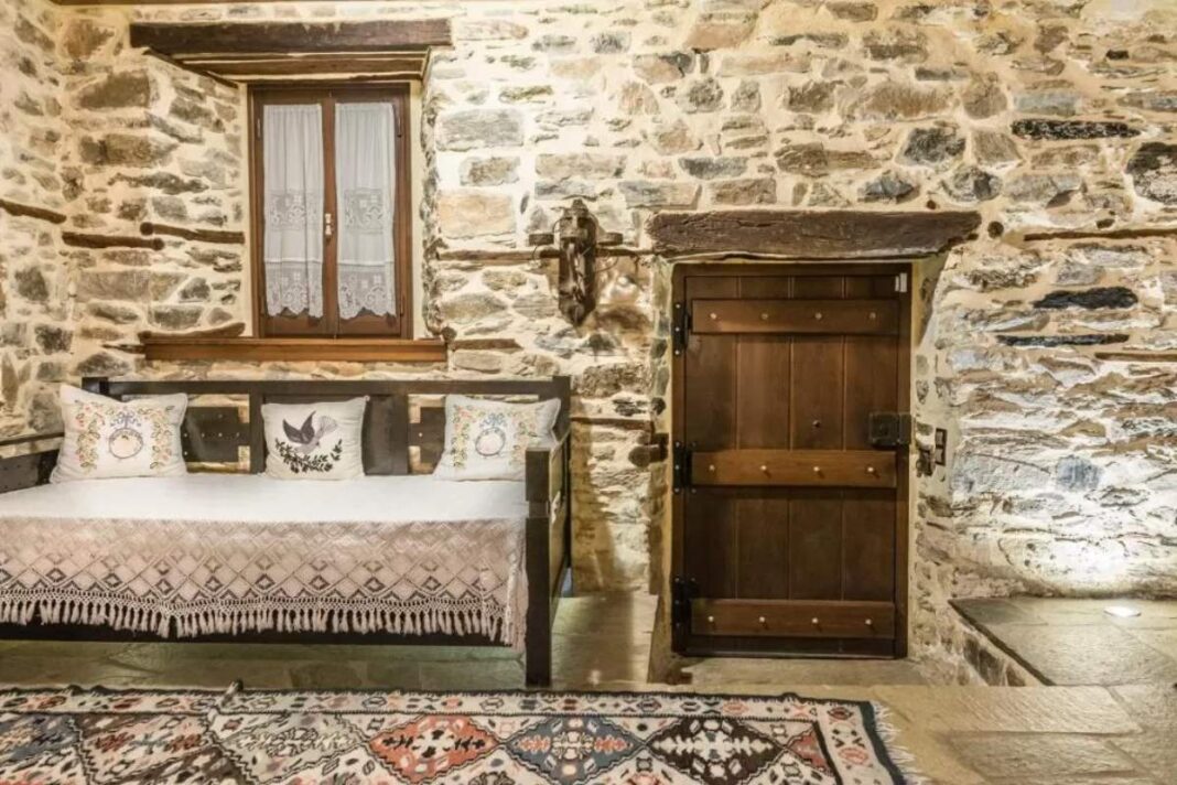 iliopetra-suites-pilio-porta