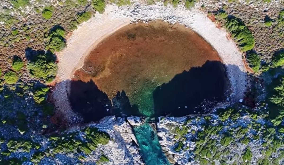 παπά λίμνα στη Μεσσηνία δίδυμη παραλία Βοϊδοκοιλιάς