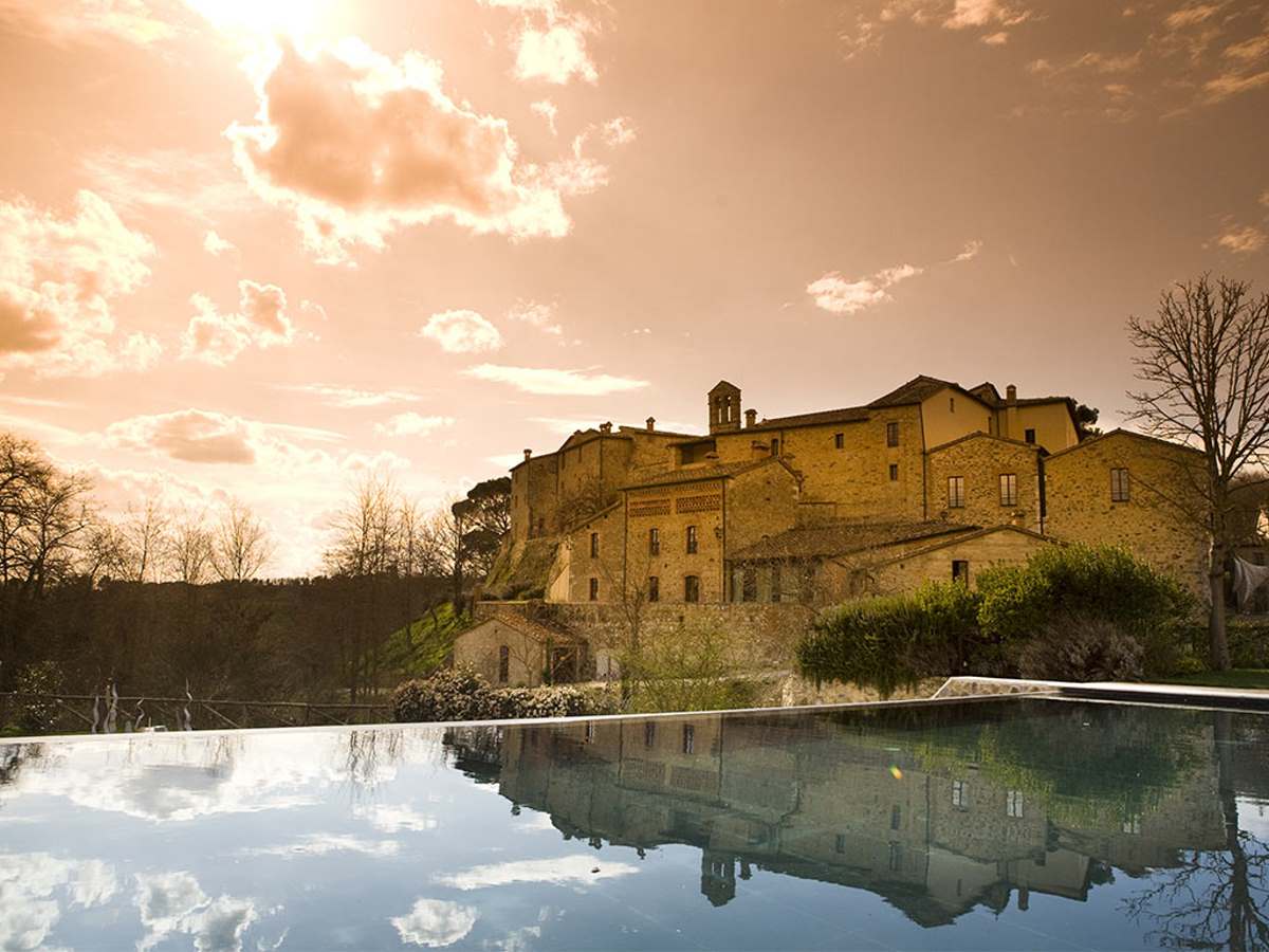 Castel Monastero γενική