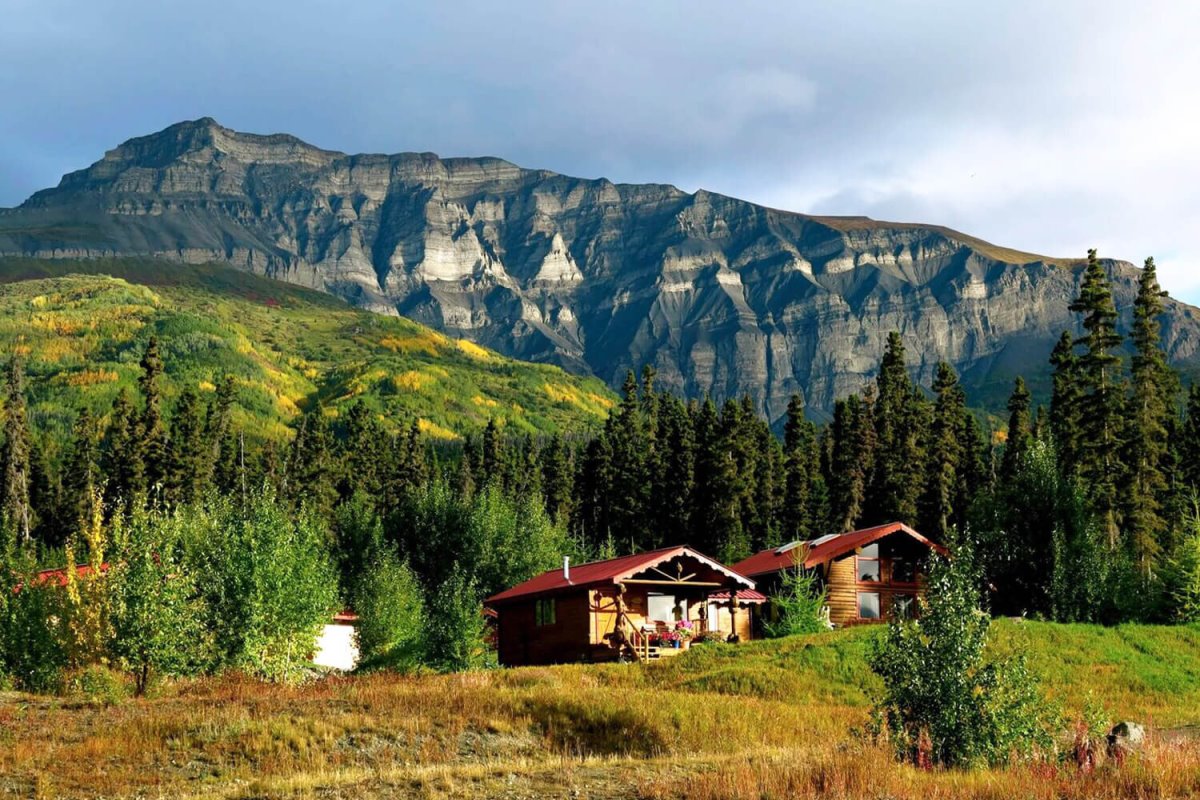 Το Ultima Thule Lodge στην Αλάσκα μέσα στο δάσος