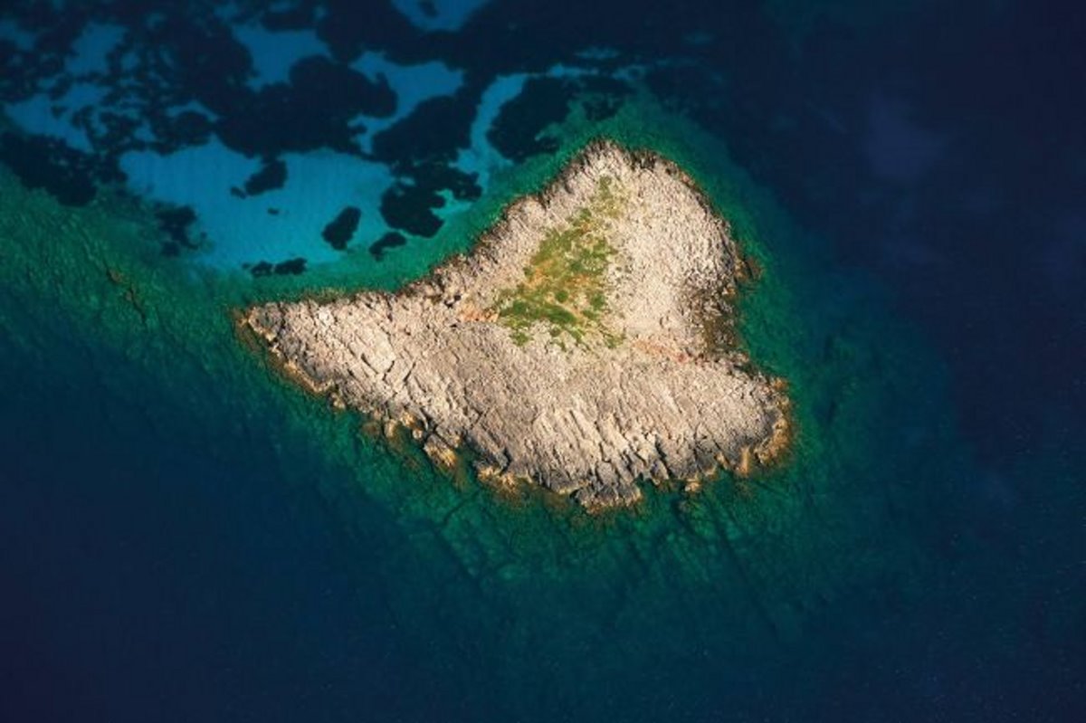 Σαπιέντζα νησί σε σχήμα καρδιάς