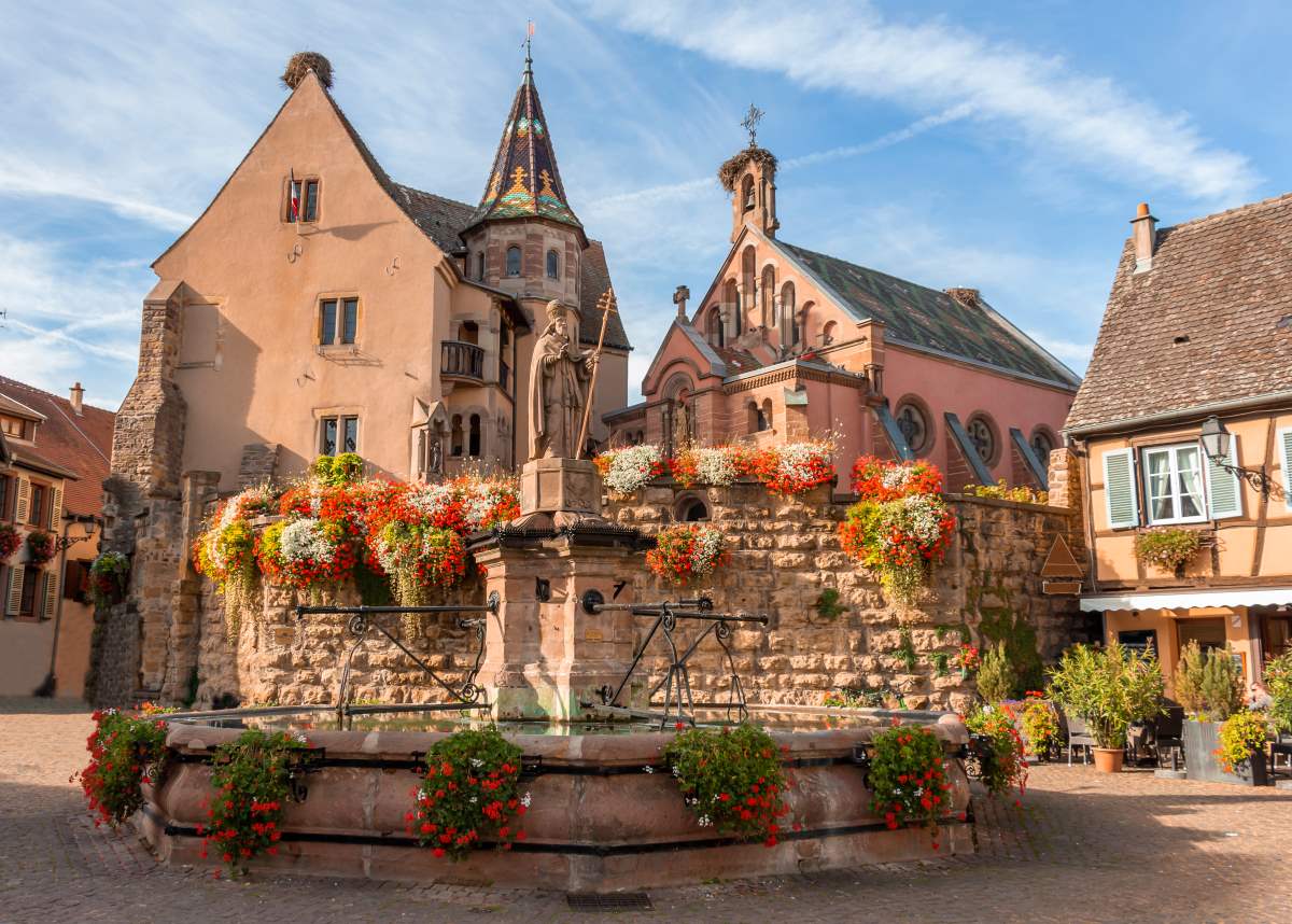 Στο κέντρο του Eguisheim, Γαλλία