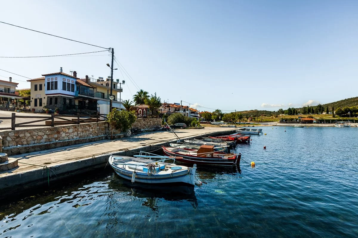 Λιμάνι στο νησί Αμμουλιανή