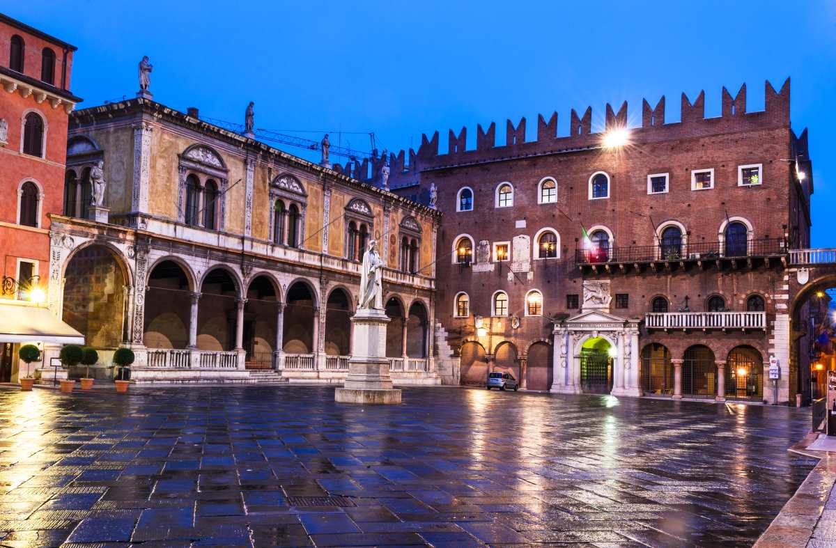 Piazza dei Signori, Βερόνα