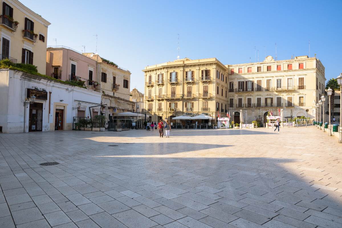 Piazza del Ferrarese, Μπάρι