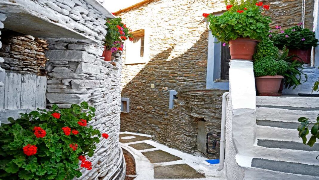 andros-island Κοντινά νησιά στην Αθήνα